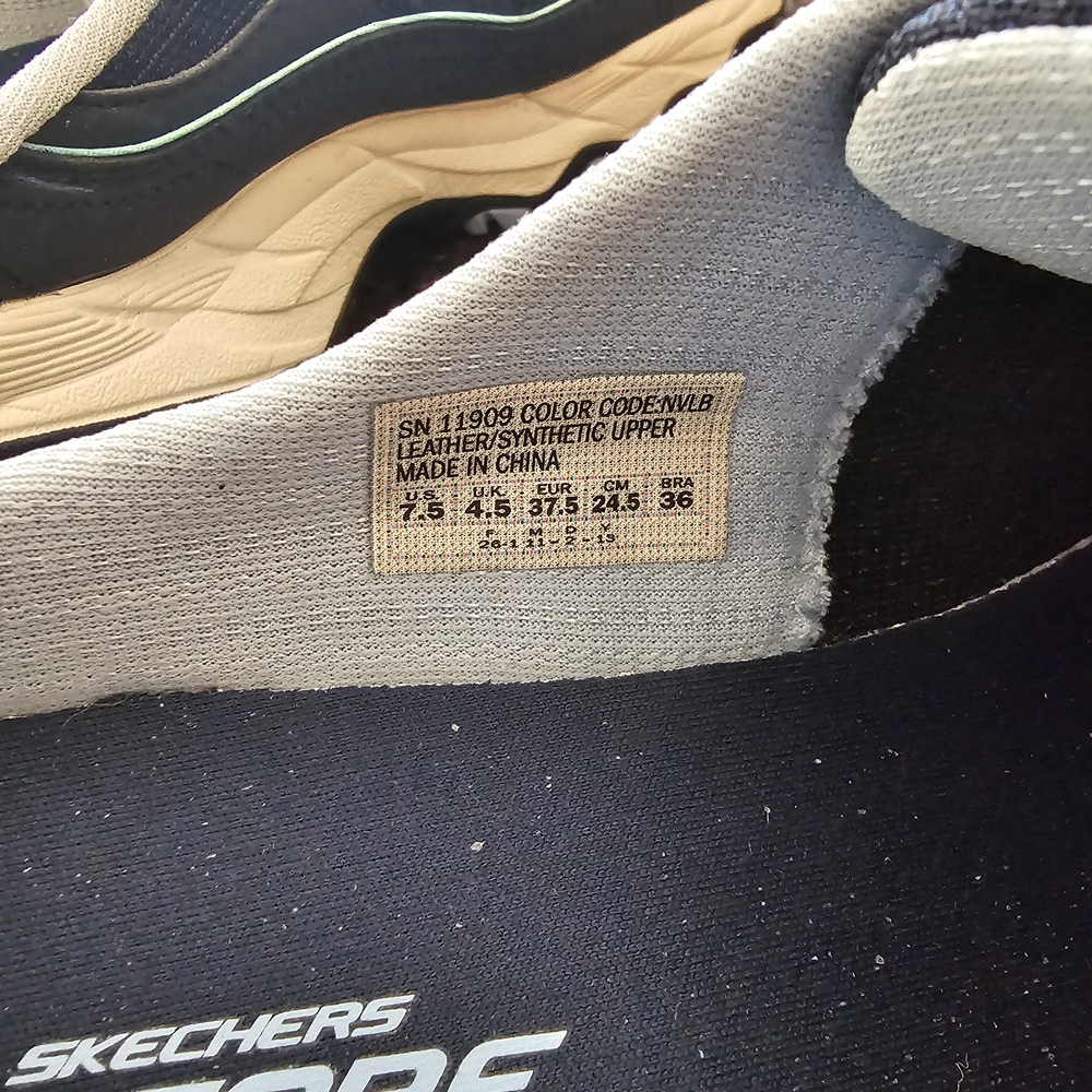 Skechers Encore Sneakers - Picture 4 of 10